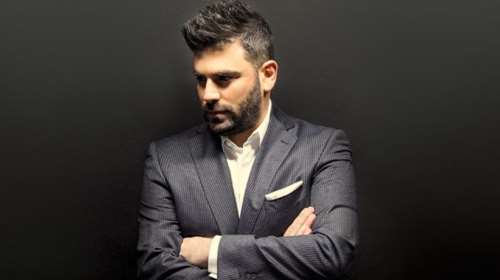 Μυστήριο με σημείωμα στο εικονοστάσι του Παντελίδη-Ποιον στοχοποιεί