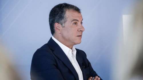 Θεοδωράκης: Θα είμαι υποψήφιος αρχηγός σε ένα νέο κόμμα του Κέντρου