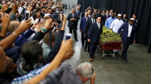 14.000 άνθρωποι στην κηδεία του Μοχάμεντ Αλι
