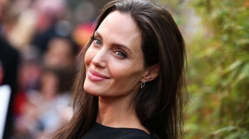 Και ραδιοφωνική παραγωγός με εκπομπή στο bbc η Αντζελίνα Τζολί