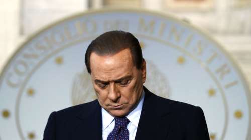 Την Τρίτη μπαίνει στο χειρουργείο ο Μπερλουσκόνι