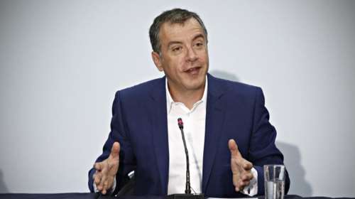 Θεοδωράκης: Χρειαζόμαστε μια νέα μεγάλη παράταξη