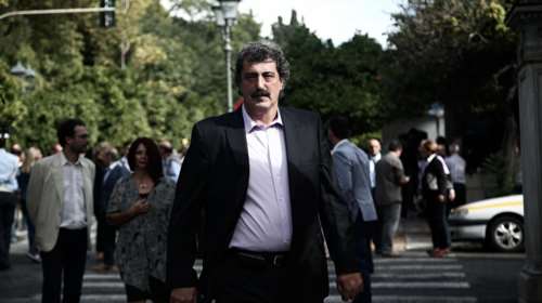 Πολάκης: Συνεχίζουμε, άσε τα σκυλιά να ουρλιάζουν