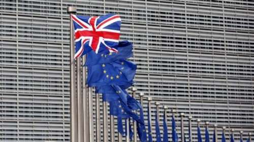Μπροστά με 6% το Brexit, σύμφωνα με νέα δημοσκόπηση