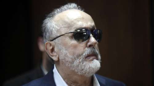 Κουρουμπλής: Καλύπτει τον πρέσβη της Βενεζουέλας και κατηγορεί τα ΜΜΕ