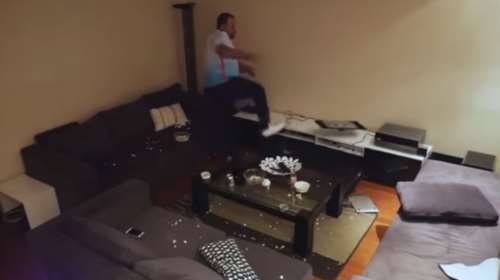 Τα έκανε λαμπόγυαλο όταν του χάλασαν το ματς