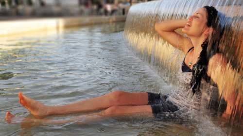 Ερχεται ο πρώτος καύσωνας του καλοκαιριού