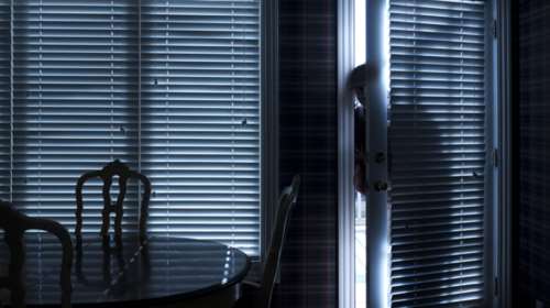 Η περίεργη ληστεία με τα 120.000 ευρώ στον ...καταψύκτη