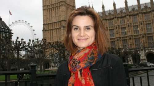 Ο σύζυγος της Κοξ λέει στο BBC: Την σκότωσαν για τις πολιτικές απόψεις της