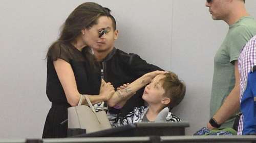 Η σπάνια τρυφερή στιγμή της Τζολί με τον 7χρονο γιο της [Εικόνες]