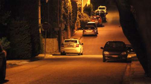 Βόμβα στο σπίτι γνωστού επιχειρηματία στη Βουλιαγμένη