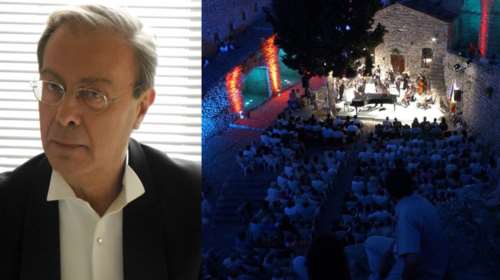 Ο "αθόρυβος" Γιάννης Βακαρέλης μιλά στο The TOC για το Φεστιβάλ Ναυπλίου