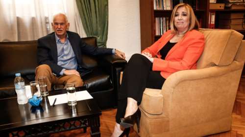 Στο διάλογο Φώφης- Σταύρου για το νέο πόλο μπαίνει τώρα και ο Γιώργος