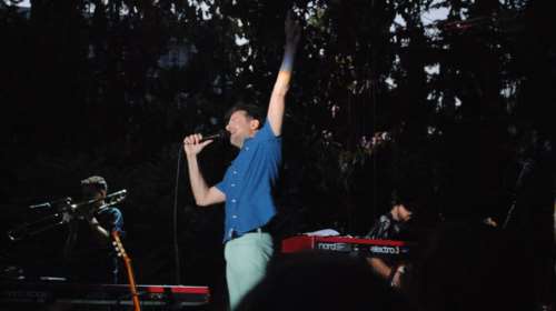 Μια νύχτα με τον Μαραβέγια στον κήπο του Μεγάρου