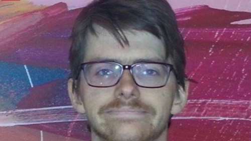 Ποιος είναι ο άνθρωπος πίσω από την καμπάνια για νέο δημοψήφισμα