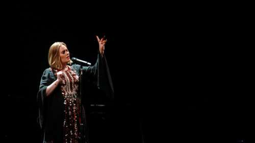 Τα F@ck έπεσαν βροχή: Είμαι η Αντέλ και θα βρίζω όσο θέλω [Βίντεο]