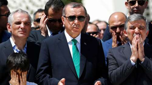 Γερμανοί κατηγορούν τον Ερντογάν για εγκλήματα πολέμου