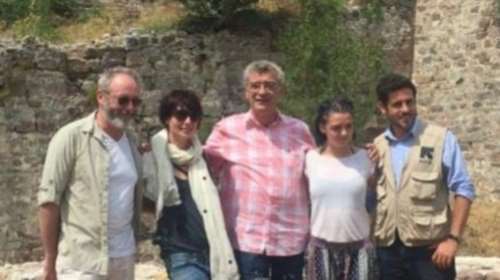 Οι πρωταγωνιστές του Game of Thrones στους πρόσφυγες στη Λέσβο
