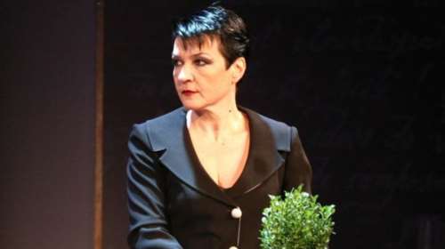 Πάνος Νάτσης - Συντετριμμένη η Κατιάνα Μπαλανίκα από τον θάνατο του ηθοποιού: &quot;Από την ώρα που μου το είπαν κλαίω, δεν το πιστεύω&quot; [Βίντεο]