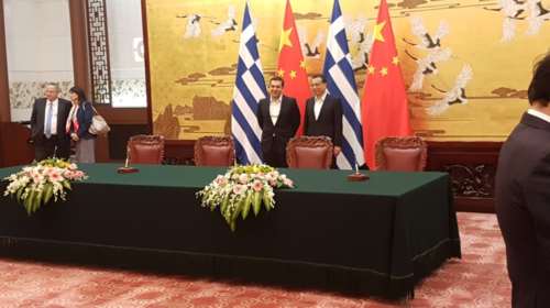 Τσίπρας: «Εκανα εξαγωγή στην Κίνα το ντύσιμο χωρίς γραβάτα»