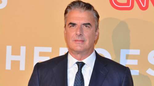 Στην Κρήτη για διακοπές ο «Mr Big» του Sex and the City-δείτε φωτογραφίες