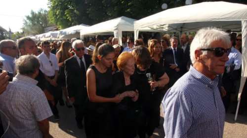 Το συγκλονιστικό αντίο του εγγονού του Μαμιδάκη- VIDEO