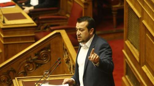 Σκληρή κόντρα Παππά - Λοβέρδου για τις τηλεοπτικές άδειες