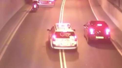 Οδηγούσε ασθενοφόρο - μαϊμού και έφαγε πρόστιμο - μαμούθ