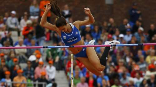 Η ιπτάμενη Κατερίνα Στεφανίδη ξεπέρασε τη «θρυλική» Ισιμπάγιεβα