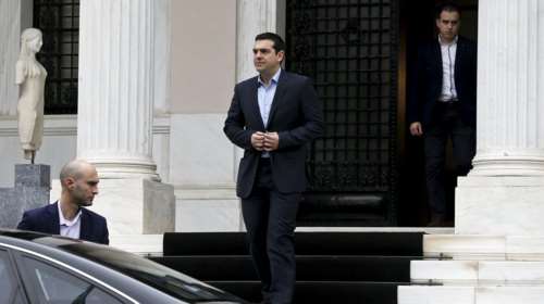 Αιφνιδιασμό για τον εκλογικό νόμο σχεδιάζει το Μαξίμου