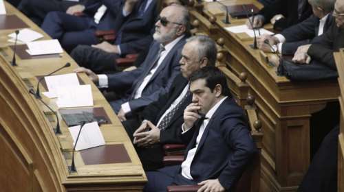 Παρασκήνιο μέχρι το &quot;παρά 5&quot; για τις 200 ψήφους στη Βουλή