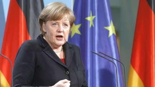 Η Μέρκελ έδωσε αύξηση στον εαυτό της 800 ευρώ