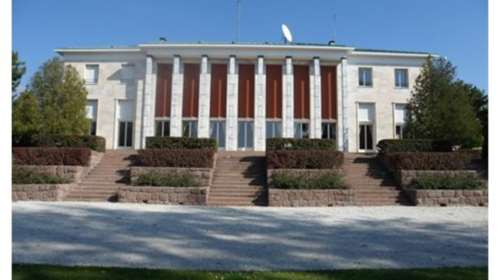 Η Γαλλία έκλεισε επ&#39;αόριστον την πρεσβεία της στην Άγκυρα λόγω τρομοκρατίας