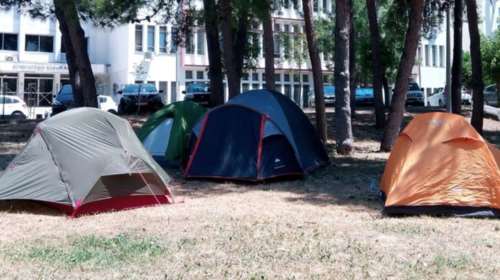 Σκηνές για γέλια και για κλάματα στο Αριστοτέλειο