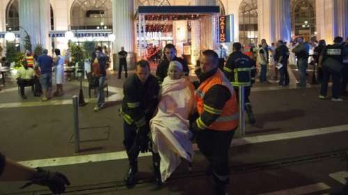 Γαλλία: Φορτηγό έπεσε σε πλήθος στην Νίκαια - ΒΙΝΤΕΟ