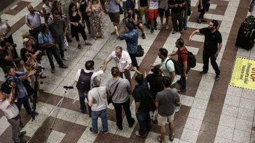 Τι είναι αυτή η φασαρία  στο Σύνταγμα;