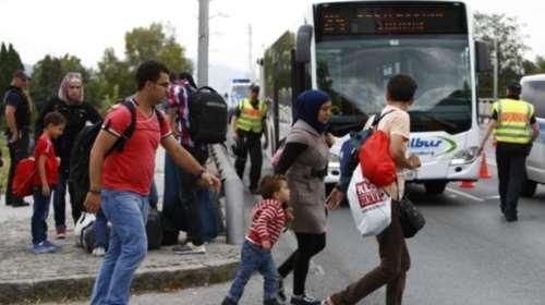 Αύξηση της προσφυγικής ροής βλέπει η γερμανική ελίτ