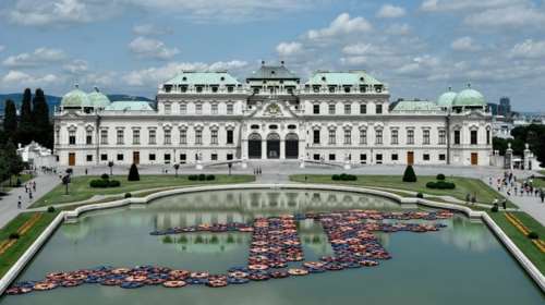 Σωσίβια μεταναστών στο Μπελβεντέρε από τον Άι Γουέι-Γουέι