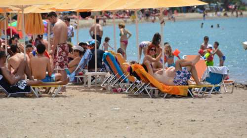 Ξάφριζε λουόμενους σε παραλίες των νοτίων προαστίων