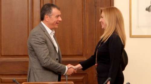 Στα τέλη Αυγούστου ο πολιτικός...γάμος Γεννηματά- Θεοδωράκη