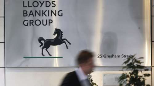 Lloyds: Τσεκούρι σε 3.000 θέσεις εργασίας, κλείνει 200 υποκαταστήματα