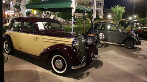 Πανέμορφα οχήματα αντίκες πλημμύρισαν το κέντρο του Αργους - Φωτογραφίες