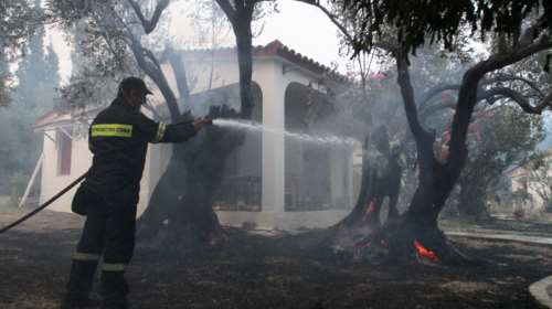 Εύβοια: Σε ύφεση η φωτιά στο μέτωπο της Λίμνης