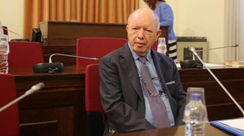 Η «ήπια πάρκινσον» και η  αλλαγή βαλβίδας του Ψυχάρη