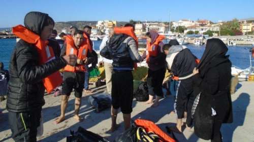 Αλλοι 100 πρόσφυγες έφτασαν σήμερα στην Χίο