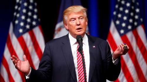 Σε αδιέξοδο ο Τραμπ αναζητά μετριοπαθές αφήγημα