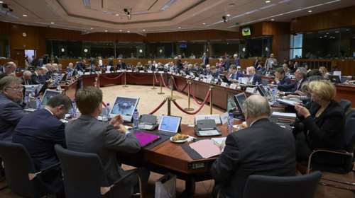 Το Ecofin ακύρωσε τα πρόστιμα στην Ισπανία και την Πορτογαλία