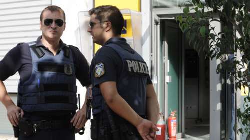 Οι «γκάφες»  των 4 ληστών που μπούκαραν στην Πειραιώς