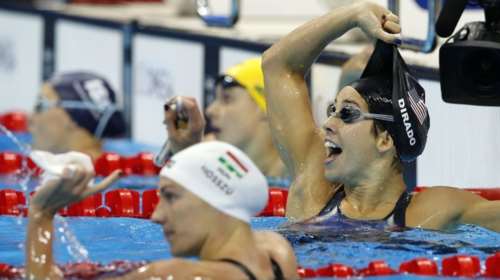 Γιατί οι κολυμβητές στο Ρίο φορούν δύο σκουφάκια; Το μυστήριο λύθηκε