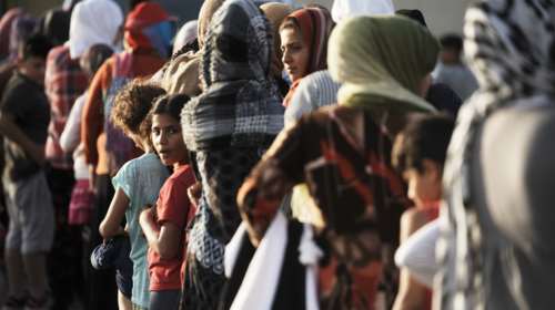 Μουζάλας: 2000 πρόσφυγες θα πάνε στην Κρήτη,όχι 5000